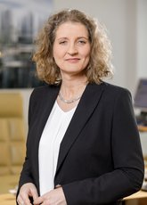 Dr. Edlyn Höller