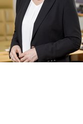 Dr. Edlyn Höller